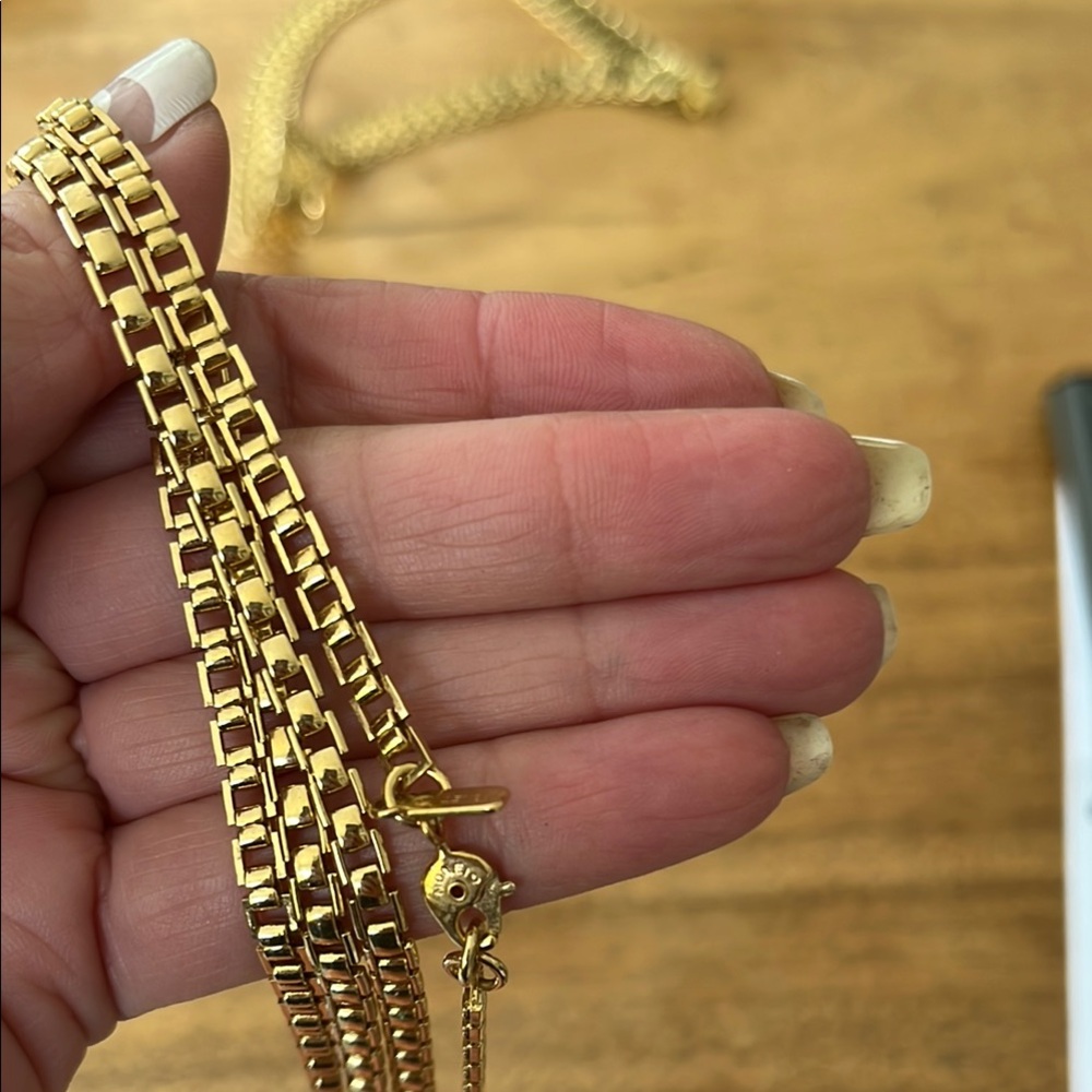 Estate Monet Lot Gold Thick Choker Matching Earrings and bonus long Chain - Picture 7 of 7